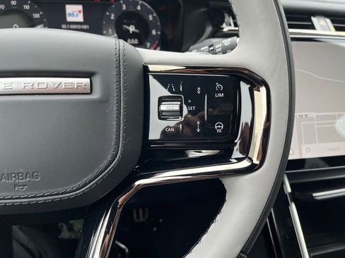 New 2026 Land Rover Range Rover Velar Dynamic SE AWD/4WD image 28