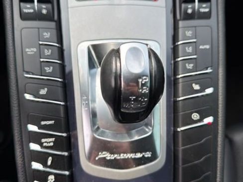 Used 2014 Porsche Panamera S RWD image 16