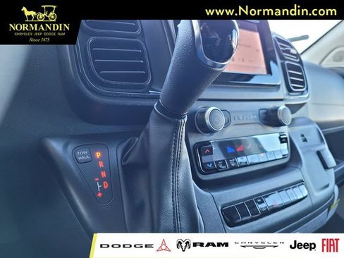 Used 2025 RAM ProMaster 2500 w/ Crew Van Package FWD image 12