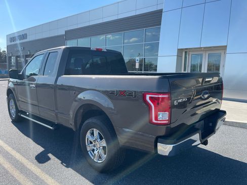 Used 2017 Ford F150 XLT w/ Equipment Group 302A Luxury image 3