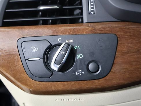 Used 2023 Audi A4 2.0T Premium w/ Convenience Package image 25