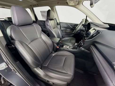 Used 2024 Subaru Forester Touring image 28