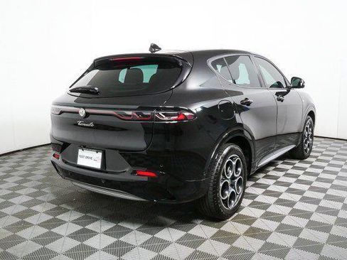 Used 2024 Alfa Romeo Tonale Ti AWD/4WD image 2