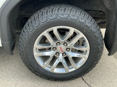 Used 2019 GMC Sierra 1500 SLT w/ SLT Premium Package AWD/4WD image 5