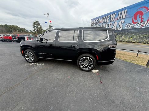 Used 2024 Jeep Grand Wagoneer Series III w/ Rear Seat Video Group 1 image 8