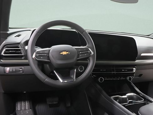 New 2026 Chevrolet Traverse LT w/ LPO, Floor Liner Package image 8