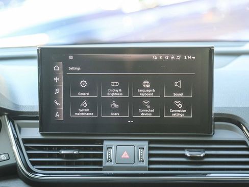 Certified 2023 Audi Q5 2.0T Premium w/ Convenience Package image 16