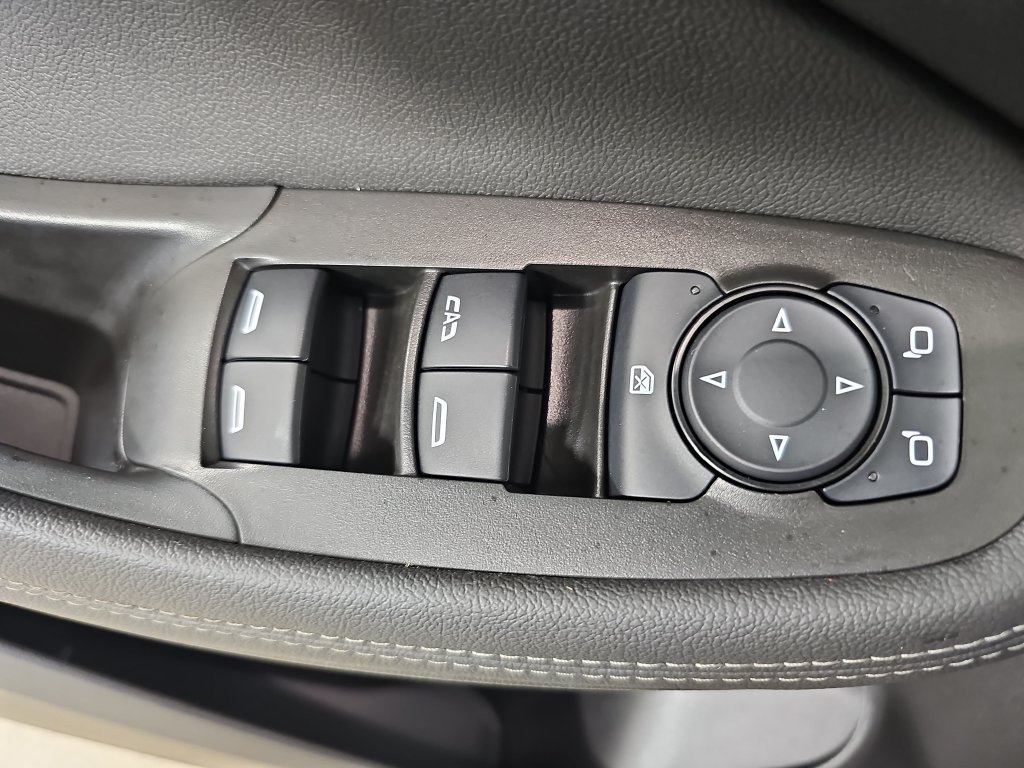 Used 2024 Buick Encore GX Preferred FWD image 33