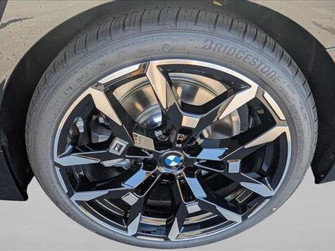 New 2026 BMW 330i xDrive Sedan w/ M Sport Package AWD/4WD image 7