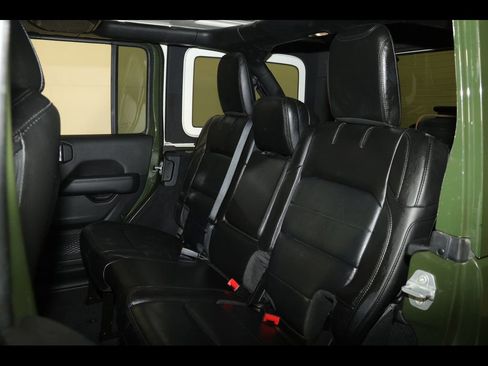 Used 2021 Jeep Wrangler Unlimited Sahara image 26