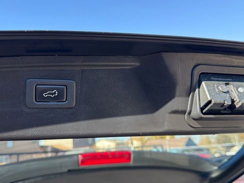 Used 2019 Subaru Outback 2.5i Limited AWD/4WD image 20