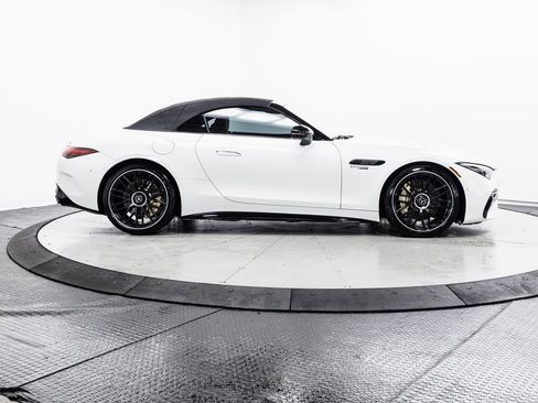 Used 2022 Mercedes-Benz SL 55 AMG 4MATIC image 36