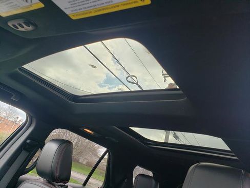 Used 2018 Ford Explorer Sport w/ Equipment Group 401A image 18