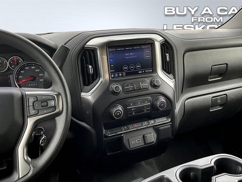 Used 2020 Chevrolet Silverado 1500 LT image 6