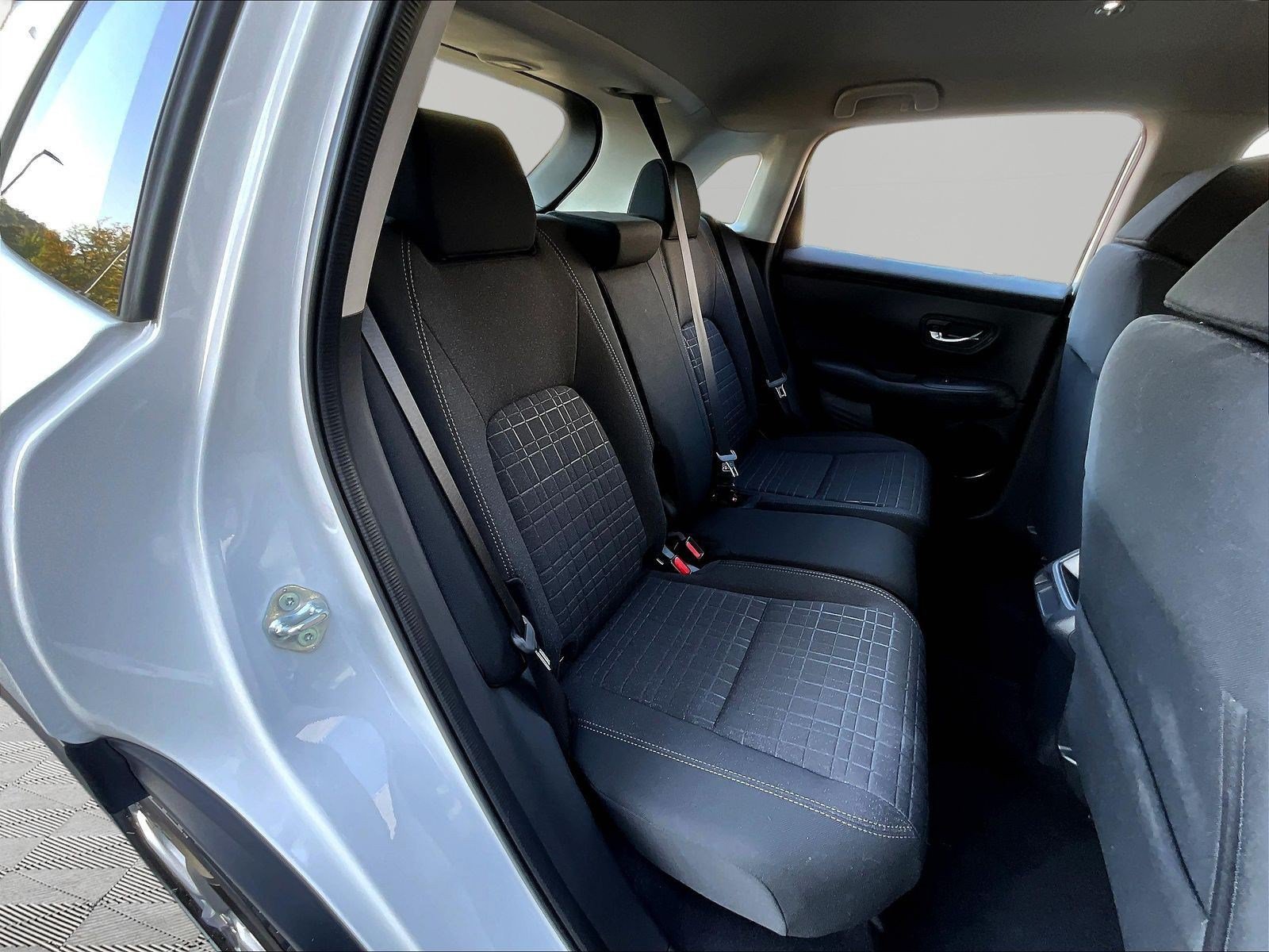 Used 2024 Honda HR-V LX image 22