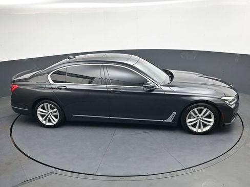Used 2017 BMW 750i xDrive AWD/4WD image 23