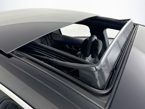 Certified 2023 Mercedes-Benz EQS 580 4MATIC Sedan image 22