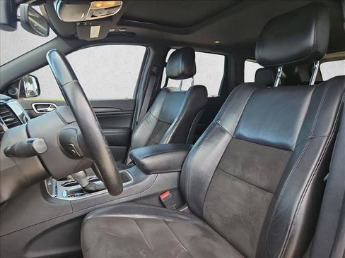 Used 2019 Jeep Grand Cherokee Altitude RWD image 15