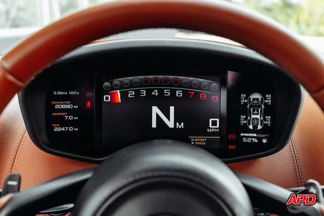 Used 2016 McLaren 570S Coupe RWD image 10