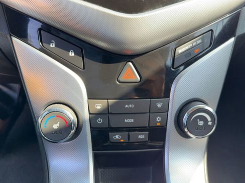 Used 2014 Chevrolet Cruze LTZ image 22