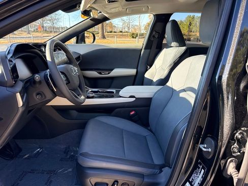 Used 2024 Lexus RZ 300e Premium image 13