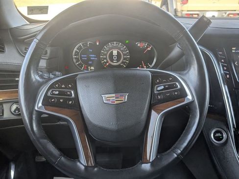 Used 2018 Cadillac Escalade ESV Luxury image 21