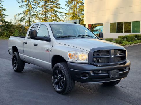 Used 2009 Dodge Ram 2500 Truck ST w/ Trailer Tow Group image 5