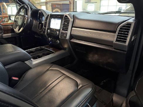 Used 2017 Ford F350 Platinum w/ FX4 4x4 Off Road Package image 13