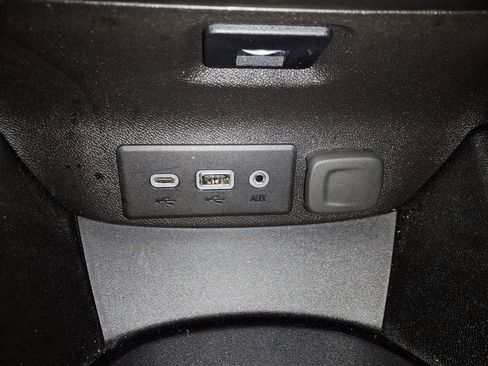 Used 2025 Chevrolet Malibu RS image 23