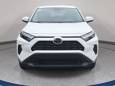 Used 2024 Toyota RAV4 LE FWD image 2