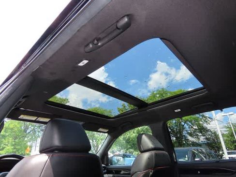 Certified 2025 Honda Pilot TrailSport image 18