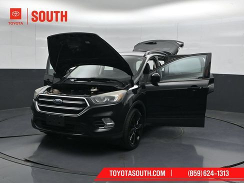 Used 2017 Ford Escape SE w/ Equipment Group 201A AWD/4WD image 55