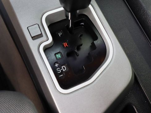 Used 2010 Toyota Tundra 2WD Double Cab image 37