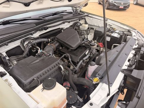 Used 2015 Toyota Tacoma 4x4 Access Cab image 34