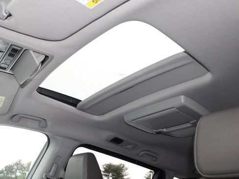 Used 2019 Honda Odyssey Elite image 29