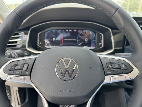 New 2025 Volkswagen Jetta SEL image 30