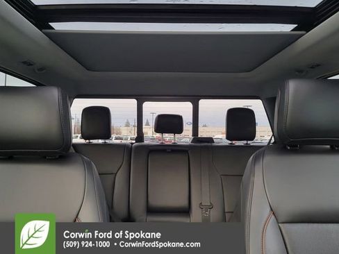 New 2026 Ford F250 Lariat w/ Black Appearance Package image 39