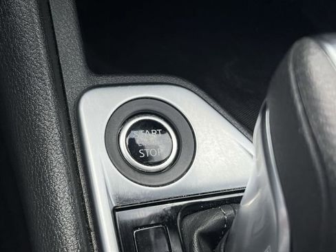 Used 2025 Nissan Sentra SV FWD image 24