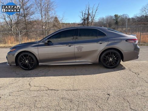 Used 2023 Toyota Camry XSE image 5