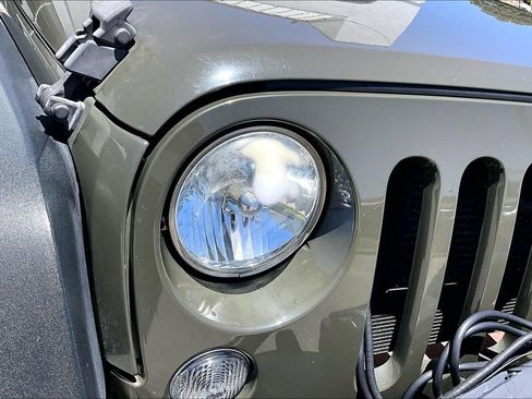 Used 2015 Jeep Wrangler Unlimited Sport w/ Quick Order Package 24S AWD/4WD image 32