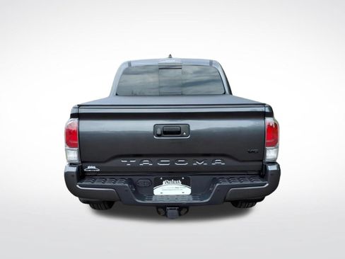 Used 2023 Toyota Tacoma TRD Sport w/ TRD Premium Sport Package AWD/4WD image 5