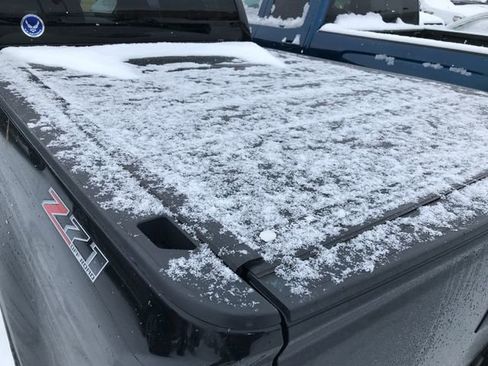 Used 2015 Chevrolet Colorado Z71 image 9