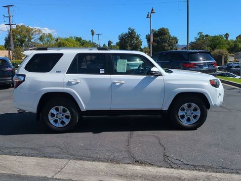 Used 2019 Toyota 4Runner SR5 Premium image 5