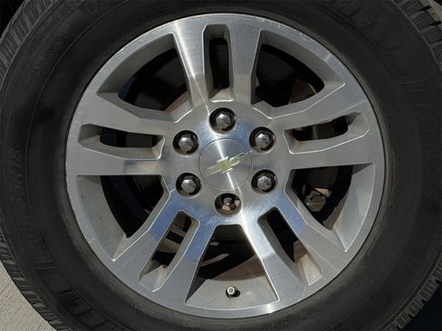 Used 2015 Chevrolet Tahoe LS image 9