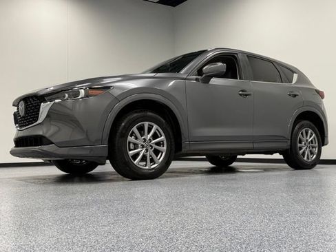 Used 2024 MAZDA CX-5 AWD 2.5 S w/ Select Package image 4