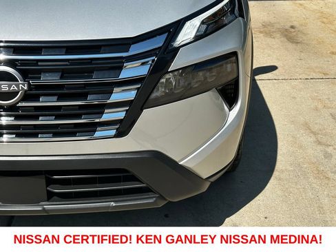 Certified 2024 Nissan Rogue SV w/ SV Premium Package AWD/4WD image 10