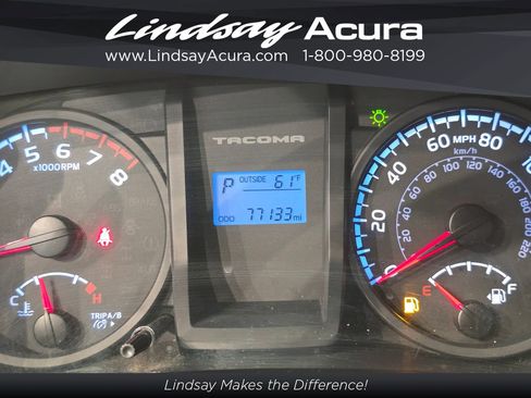 Used 2017 Toyota Tacoma SR image 14