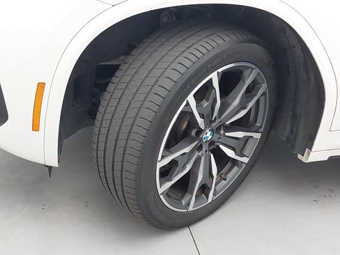 Used 2024 BMW X3 sDrive30i w/ Premium Package w/ZPA RWD image 35