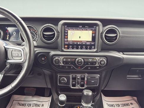 Used 2021 Jeep Gladiator Overland w/ Popular Equipment Package AWD/4WD image 16