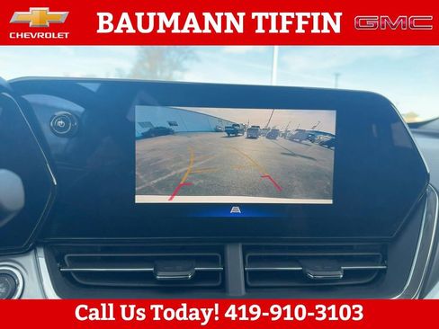 Used 2025 Chevrolet Trax LT image 23